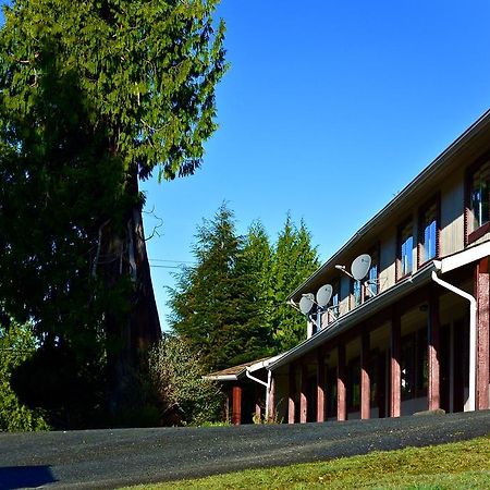 Bamfield Motel Salmon Beach Exterior foto