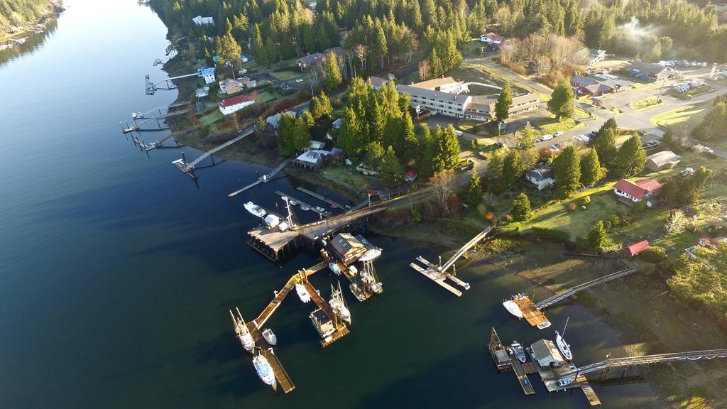 Bamfield Motel Salmon Beach Exterior foto
