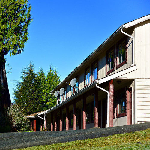 Bamfield Motel Salmon Beach Exterior foto